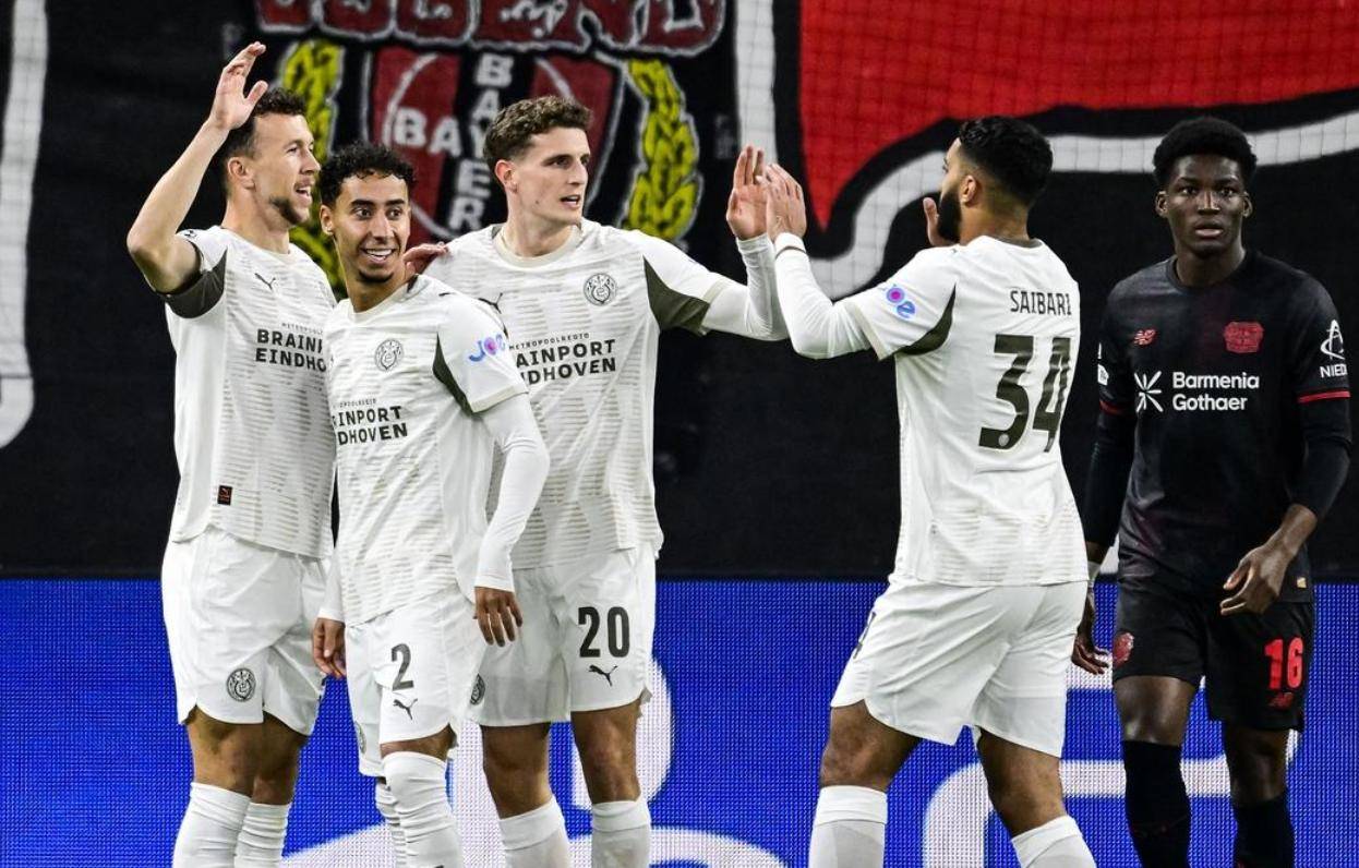 4场3平！，勒沃库森欧冠再平局，尤勒曼遭遇执教困境